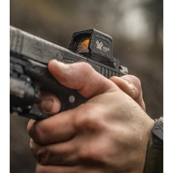 Vortex Venom Enclosed Micro Red Dot (6 MOA)