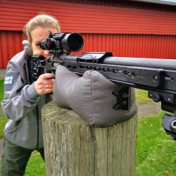 Ulfhednar Kuddi Support Pillow � Skydebag - Sandfyldt