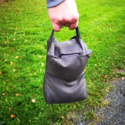 Ulfhednar Kuddi Support Pillow � Skydebag - Sandfyldt